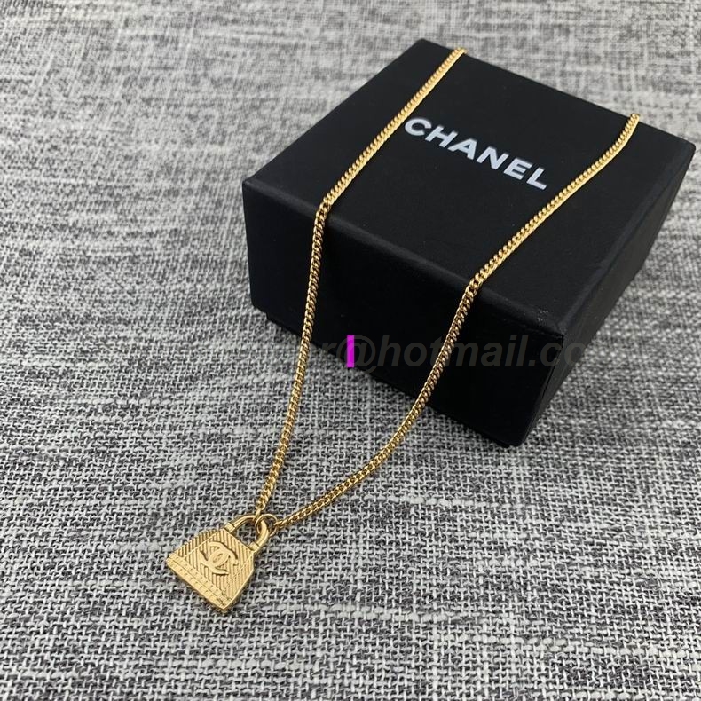 Chanel Necklaces 410